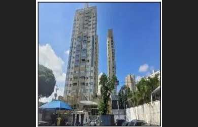 Imagem: O apartamento possui 4 Dormitórios, 1 Banheiro, 2 Vagas na