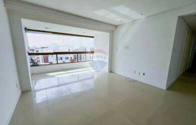 Imagem: O apartamento para alugar possui 4 Dormitórios, 4 Banheiros