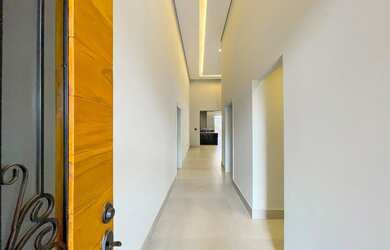 Imagem 3: Casa à venda no Damha VI com 4 suítes e 2 vagas de garagem - Próximo...