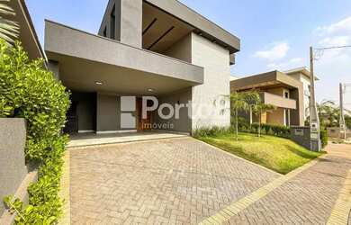 Imagem: A casa em condomínio possui 3 Dormitórios, 5 Banheiros, 2