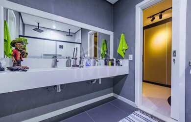 Imagem 6: Imóvel para aluguel tem 600 metros quadrados com 4 quartos