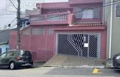 Imagem: A casa possui 3 Dormitórios, 4 Banheiros, 2 Vagas na garagem