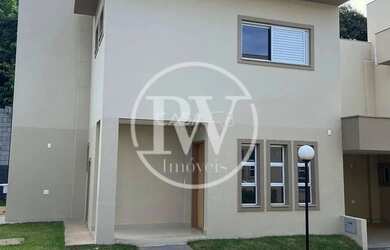 Imagem: A casa possui 3 Dormitórios, 4 Banheiros, 100m² de Área