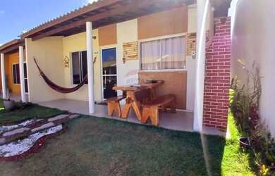 Imagem: A casa possui 2 Dormitórios, 1 Banheiro, 1 Vaga na garagem