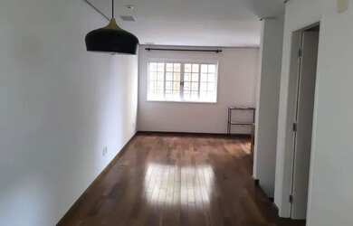 Imagem: A casa em condomínio possui 3 Dormitórios, 2 Banheiros, 1