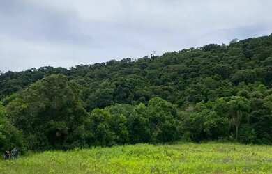Imagem: O terreno possui 1000m² de Área e está localizado em Ibiúna
