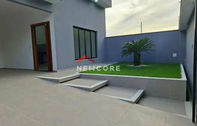 Imagem: A casa possui 3 Dormitórios, 3 Banheiros, 3 Vagas na garagem