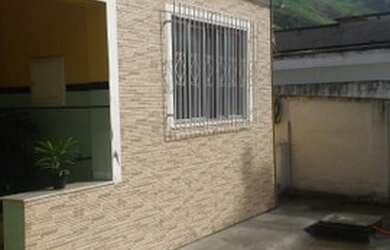 Imagem: A casa possui 2 Dormitórios, 1 Banheiro e está localizado