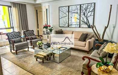 Imagem: O apartamento possui 4 Dormitórios, 5 Banheiros, 3 Vagas na