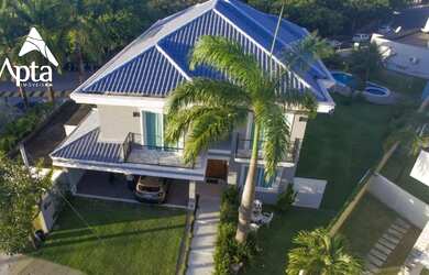 Imagem: A casa em condomínio possui 5 Dormitórios, 5 Banheiros, 5