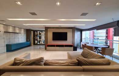 Imagem: O apartamento possui 3 Dormitórios, 4 Banheiros, 3 Vagas na