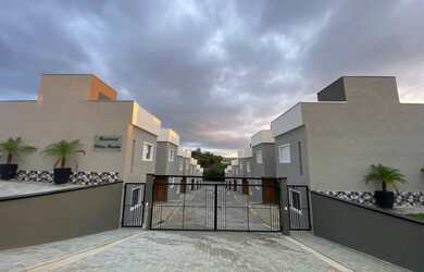 Imagem: A casa em condomínio possui 2 Dormitórios, 2 Banheiros, 1