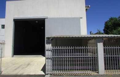 Imagem: O depósito possui 250m² de Área e está localizado em Uvaranas