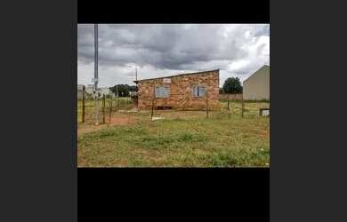 Imagem 2: Casa em Trindade-GO. 420m² de Área, 1 Banheiroe3 Dormitórios