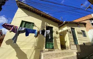 Imagem: ALUGO CASAS - Feitosa