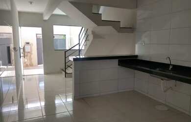 Imagem: A casa possui 2 Dormitórios, 2 Banheiros e 17400m² de Área