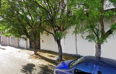 Imagem: A casa possui 1 Dormitório, 1 Banheiro, 26m² de Área e está