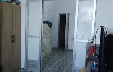 Imagem 3: Aluguel R$ 1.200,00. Área de serviço, 1 Vaga na garageme1 Dormitório