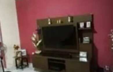 Imagem: A casa possui 2 Dormitórios, 2 Banheiros, 100m² de Área