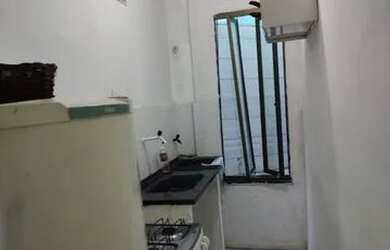 Imagem: A kitnet possui 1 Dormitório e 1 Banheiro e está localizado