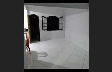 Imagem: A casa possui 1 Dormitório, 1 Banheiro, 65m² de Área e está