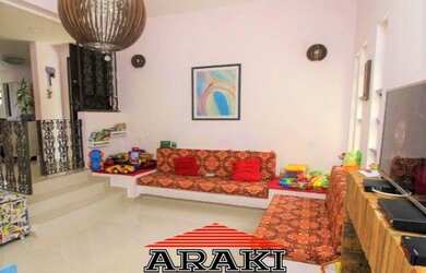 Imagem: A casa possui 4 Dormitórios, 5 Banheiros, 5 Vagas na garagem