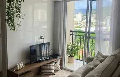 Imagem: O apartamento possui 2 Dormitórios, 1 Banheiro, 1 Vaga na garagem