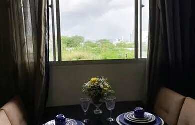 Imagem: O apartamento possui 2 Dormitórios, 1 Banheiro, 1 Vaga na garagem