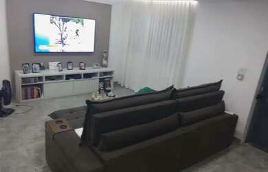 Imagem: O apartamento possui 3 Dormitórios, 2 Banheiros, 114m² de