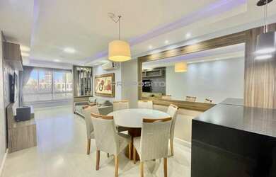 Imagem: O apartamento possui 3 Dormitórios, 2 Banheiros, 2 Vagas na