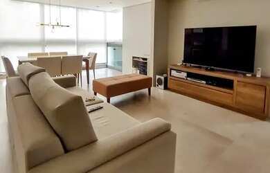 Imagem 4: Ao lado do metrô ,duas vagas fixas e paralelas, seminovo, ensolrado e...