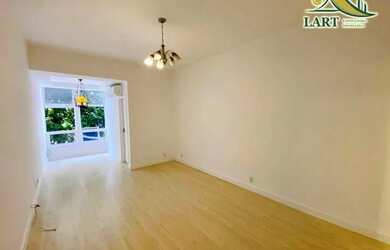 Imagem: O apartamento possui 3 Dormitórios, 2 Banheiros, 1 Vaga na