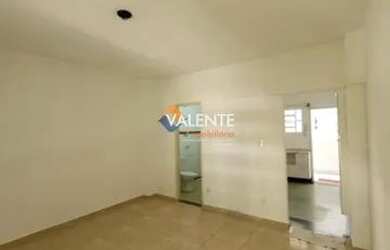 Imagem: A kitnet possui 1 Dormitório, 1 Banheiro, 1 Vaga na garagem