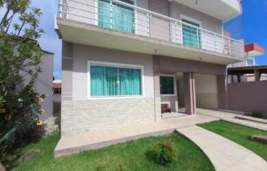 Imagem: A casa possui 3 Dormitórios, 4 Banheiros, 4 Vagas na garagem