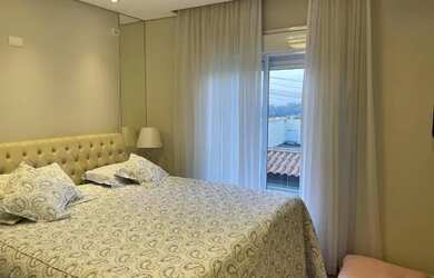 Imagem: A casa em condomínio possui 3 Dormitórios, 2 Banheiros, 2