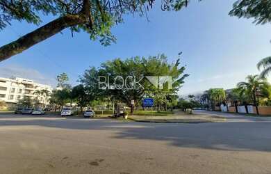 Imagem: O terreno possui 595m² de Área e está localizado em Recreio