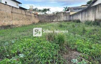 Imagem: O terreno possui 600m² de Área e está localizado em Morada