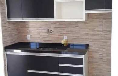 Imagem: O apartamento possui 3 Dormitórios, 1 Banheiro, 2 Vagas na