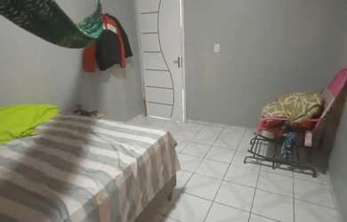 Imagem: A casa possui 5 Dormitórios, 4 Banheiros, 2 Vagas na garagem