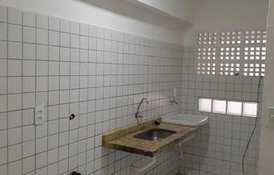 Imagem 2: Alugado. 50m² de Área, 1 Banheiroe1 Dormitório