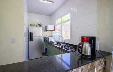 Imagem 8: Casa Aconchegante no Bairro Patronato Conforto, Economia e Localização Estratégica