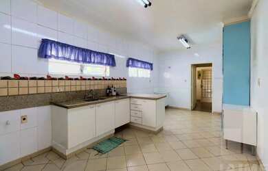 Imagem 10: Apartamento com 3 dormitórios sendo 1 suite 3 banheiros sala 2 ambientes...