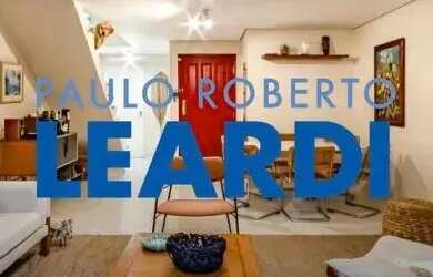 Imagem: A casa possui 3 Dormitórios, 4 Banheiros, 2 Vagas na garagem