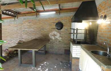 Imagem 14: Casa de alvenaria, comporta 5 dormitórios