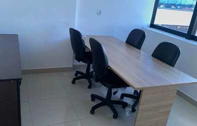 Imagem: O depósito possui 1 Vaga na garagem e 40m² de Área e está