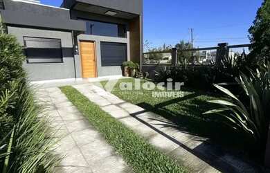 Imagem 3: Praia Noiva do Mar, pé direito diferenciado, com 2 dormitórios, sendo...