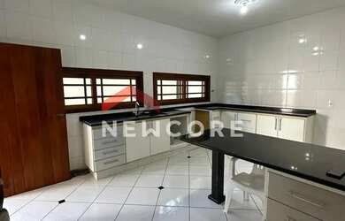 Imagem 4: Sobrado em Rua Doutor Aldemar de Moura Resende - Vila Resende - Caçapava/SP