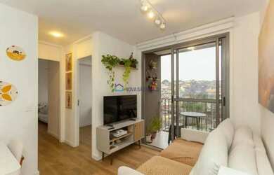 Imagem: O apartamento possui 2 Dormitórios, 1 Banheiro, 1 Vaga na garagem