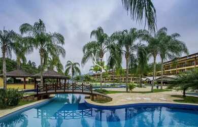 Imagem: O apartamento possui 1 Dormitório, 1 Banheiro, 1 Vaga na garagem