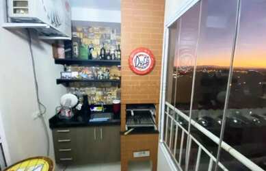 Imagem: O apartamento possui 2 Dormitórios, 1 Banheiro, 1 Vaga na garagem